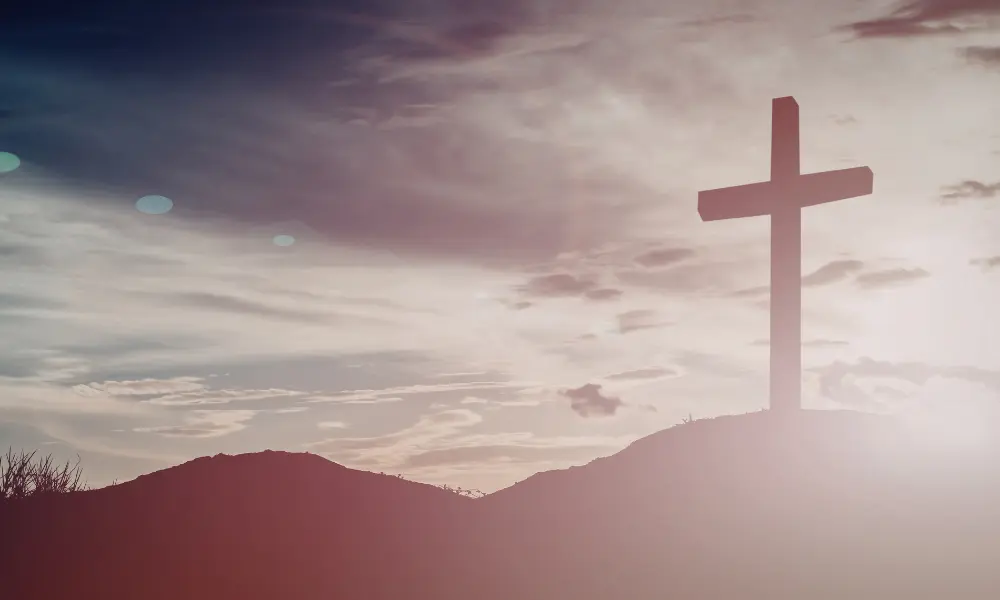 山坡上的十字架